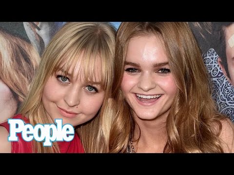 Justine & Kerris Dorsey Perform 'Best Worst Day Ever'  | People