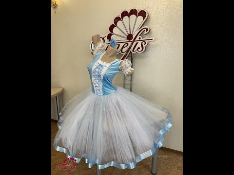 Stage costume F 0056 - video 2