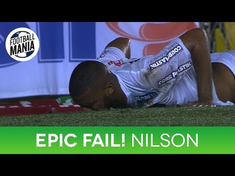 EPIC FAIL !!! Nilson (Santos) loses UNBELIEVABLE goal vs. Palmeiras