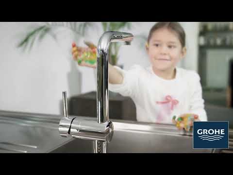 Minta Single-Handle Pull-Out Kitchen Faucet Single Spray 1.75 GPM (6.6 L/min) with Touch Technology // GROHE STARLIGHT CHROME // YouTube Video