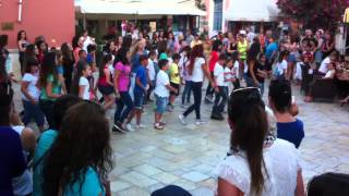 preview picture of video 'Paxos Flashmob 1'