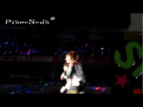 [Fancam] 121125 SHINee @ SM TOWN BKK
