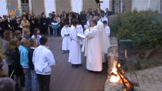 preview picture of video 'Bénédiction du Feu nouveau et du Cierge Pascal'