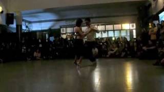 Ozgur El turquito Demir y Cecilia Berra un tango en Malcom (Buenos Aires) 4