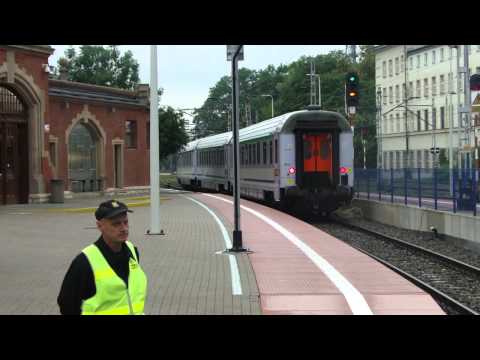 EP09-017 z IC Chełmoński opuszcza Opole Gł i jedzie do Wrocławia Gł