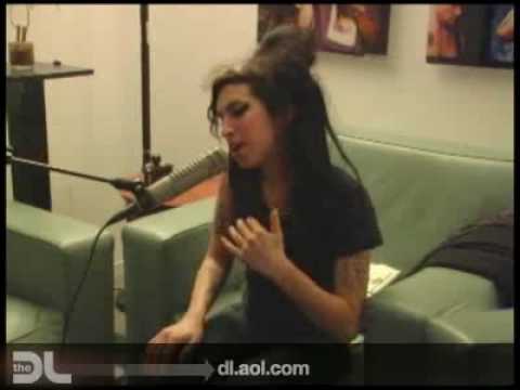 The DL - Amy Winehouse 'Valerie' Live