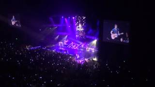 Hunter Hayes &quot;Still Fallin&quot; – Live