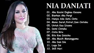 Download lagu Nia Daniaty aku kesini engkau kesana full album mp3 Download lagu Nia Daniaty aku kesini engkau kesana full album mp3