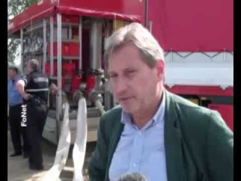 EU Commissioner Hahn visits Obrenovac and Šabac, vows EU assistance to Serbia
