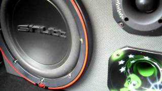 Bomber Shutt 12 tocando ao som de Lil Wyte - Hoods Run Down