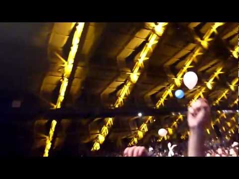 Nightwish - People waiting with Balloons @ Halle Tony Garnier - 2012-04-20