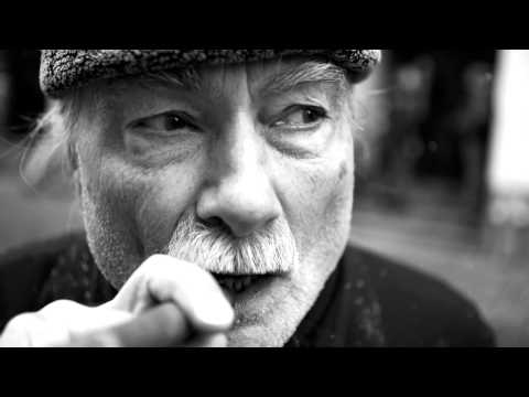 Ilarius feat. Lo & Leduc, Frag Ihn