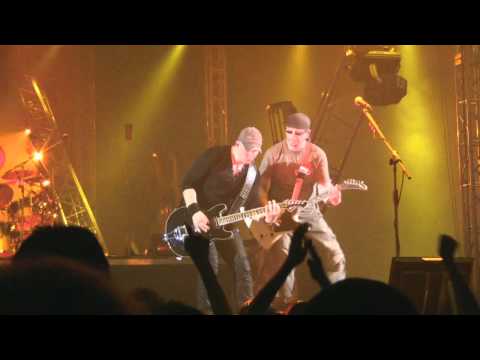 Kabát - Shořel náš dům (České Budějovice 18.4.2011)