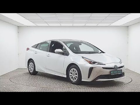 Toyota Prius 1.8 Hybrid - Image 2