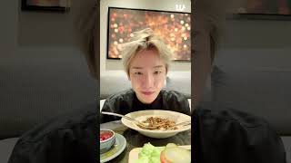 Download lagu [SUB] 251121 엑소 EXO BAEKHYUN WEVERSE LIVE: 먹방할래용 mp3