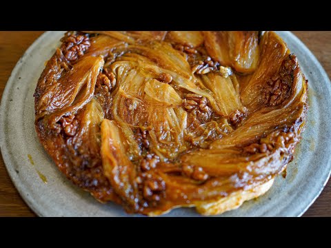 Une TARTE TATIN salée endives, fromage et noix pour changer ?