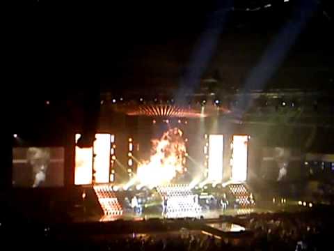 One Direction sing Only Girl - march 23rd 2011; nottingham arena| x-factor live tour