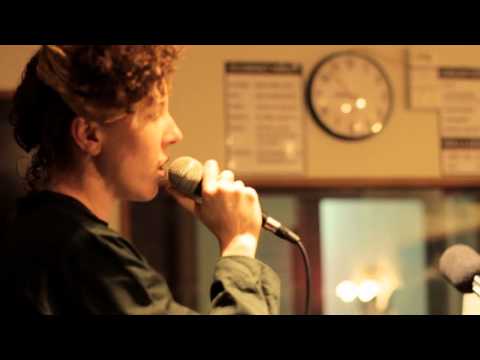 Holy Balm - 'Fashion' (Live on 3RRR Breakfasters)