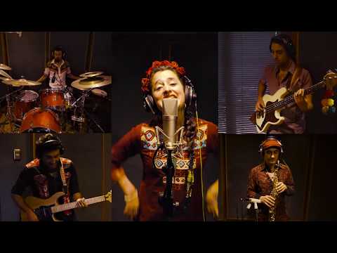 Pascuala Ilabaca y Fauna - Manikarnika (Video Oficial)