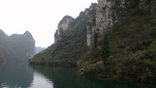 preview picture of video 'Wuyang River 舞陽河遊船 - 奇山異石 day 6 - 12 ( China )'