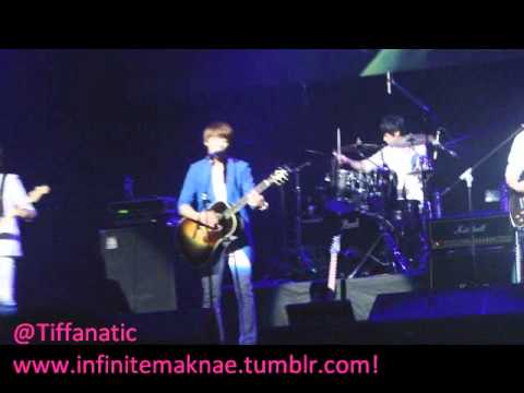 CNBlue singing I'm a loner