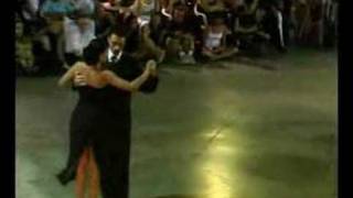 Geraldine Rojas y Javier Rodrigues GALLO CIEGO