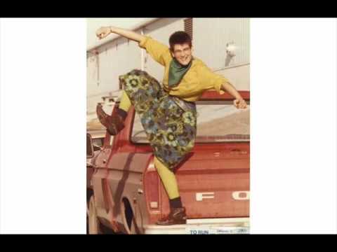 k.d.lang & The Reclines - I Fall To Pieces ( live audio 1985 )