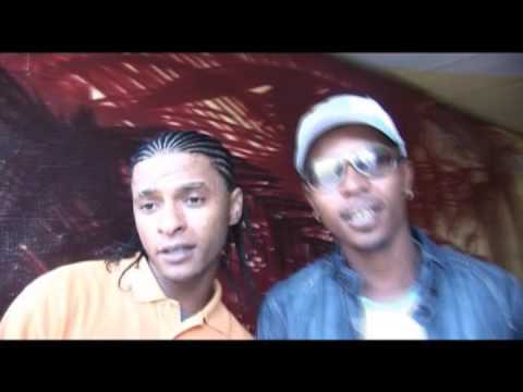 Nhelas C V - Ama longe