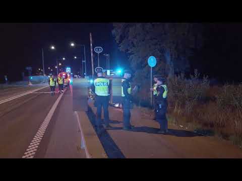 200919 Bil voltade på E22