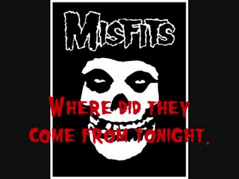 download lagu mp3 mp4 Hollywood Babylon Lyrics, download lagu Hollywood Babylon Lyrics gratis, unduh video klip Hollywood Babylon Lyrics