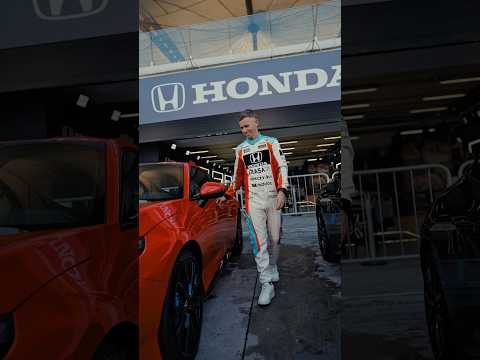 Prazer, Prelude! Prazer, Leo Pernía, piloto Honda Racing e campeão da TCR Brasil 2026!