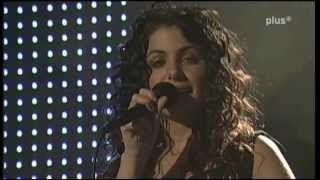 Katie Melua - I Think It´s Going To Rain Today - New SWR Pop Festival (2004)
