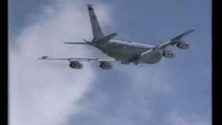 preview picture of video 'RAF VC10 - KC135 - Mildenhall Air Fete 1988'