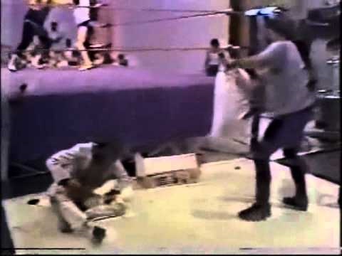 Jimmy Hart tarred and feathered by Jerry Lawler (1981) Classic Memphis Wrestling Studio Brawl