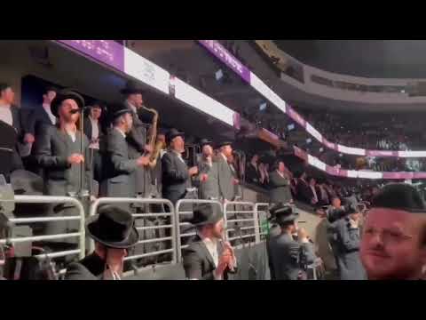 Meir Adler production Yanky Daskel Issac Honig Yisrael Adler Dovy Meisels The Shira Choir