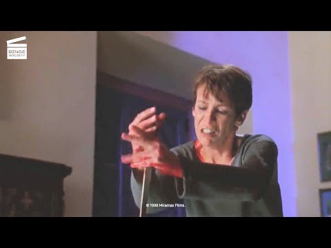 Halloween H20: 20 years later: Fighting Michael Myers alone (HD CLIP)