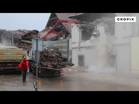 Rušenje zgrade parohije pravoslavne crkve radi opasnosti od urušavanja