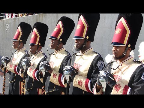 Bethune-Cookman Marching Band Came Out To Perform On Field Eating Popeyes Chicken