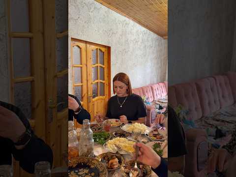 Yemek yeyende gözü heçneyi görmeyenler 🤪