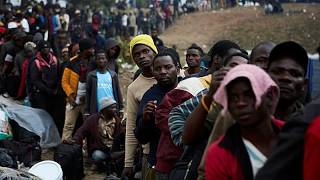 Miles de migrantes esperan su repatriación en campos de Sudáfrica
