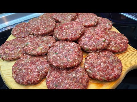 Sekreti i Qofteve (pleskavica) të shijshme si në qebaptore 🥰 Speciale për Vitin e Ri