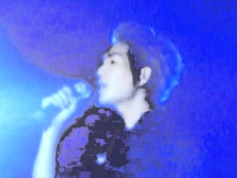 111103 [Fancam] SHINee in London 3rd Nov - Onew Solo Part 2