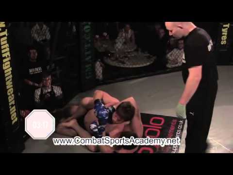 Barry Russell (Combat Sports Academy) Vs Joe Warren in MMA Amateur Bout