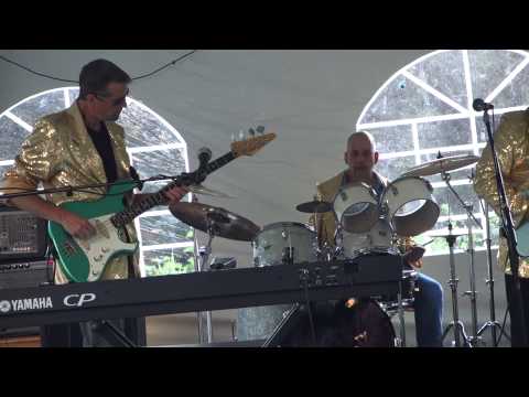 Tsunami of Sound - Shut Down Part 2 - Stoughton - 8.22.15