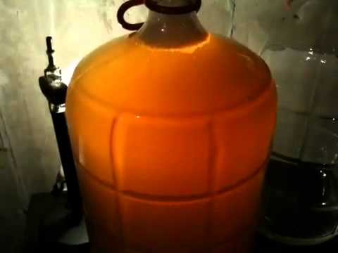 download lagu mp3 mp4 Left Cerveza, download lagu Left Cerveza gratis, unduh video klip Left Cerveza