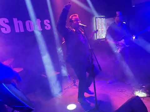 E.D.W. - Se feliz en vivo