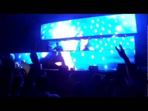 TIËSTO EN LEON 2012 - LIFE- I WILL BE HERE