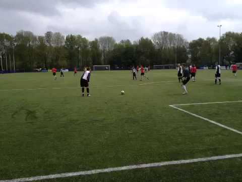 Victoria 1 (zo) vs. Laren 99 sv 1 (zo) 12-5-2013 15:19