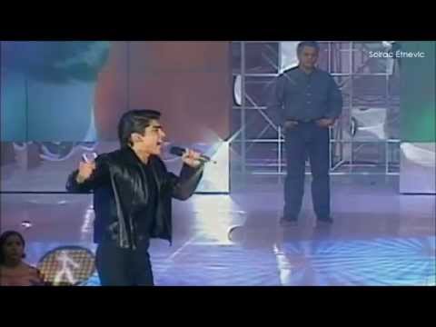 Victor Garcia - Usted Se Me Llevó La Vida [15 Septiembre  2002 Concierto 11]