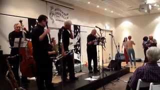 &quot;I&#39;m forever blowing bubbles&quot; performed by the Dukes of Jazz at the Southern Jazz Club.